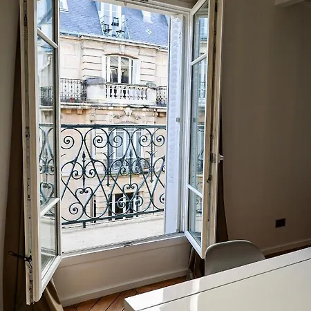 Sweet Moines Apartment Paris